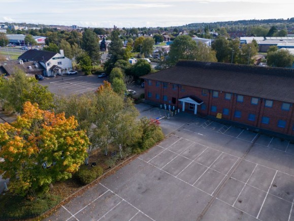 e45567b9 e9fd 41e5 9204 0492fc05d020