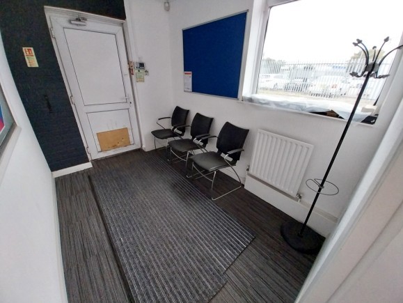 d1010808 6643 4f64 9586 f801eb22100f_web