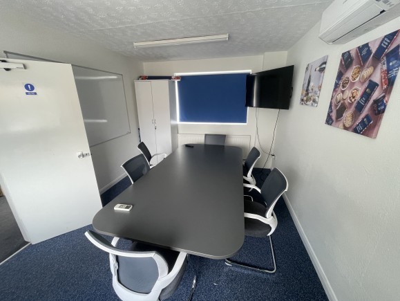 d780026c 0978 4d0f 8c17 b0e8af80e28e