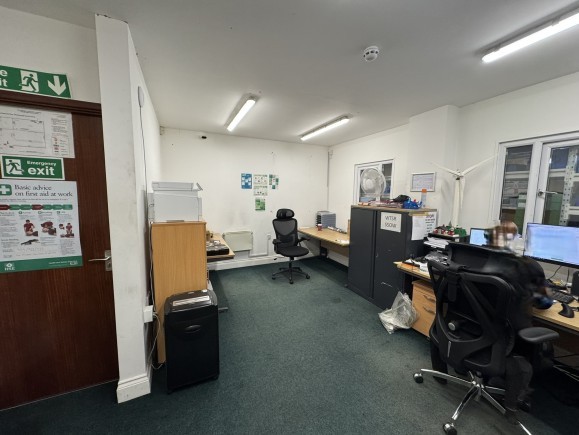 1b7110b1 28f5 461b a5e1 afb34a408d20