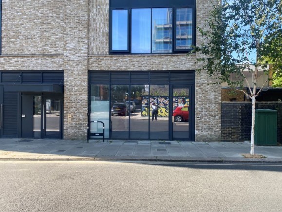 9c6d8f9f 392f 4640 8848 dae8568e0859