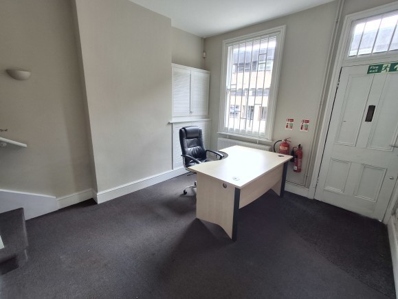 e10a9813 675b 4ab1 9df6 40713d2be3b3