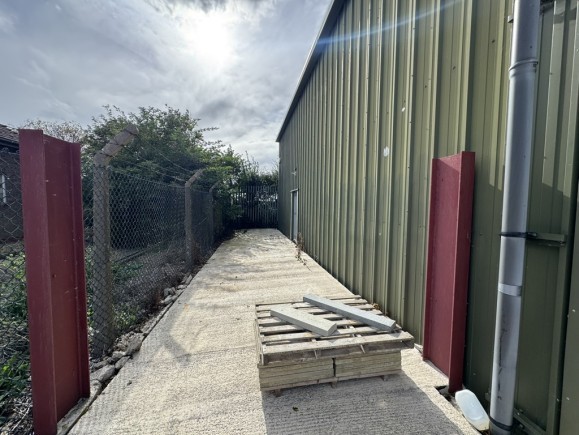 76c7d3a8 32de 4668 8c18 d7e712896321_web