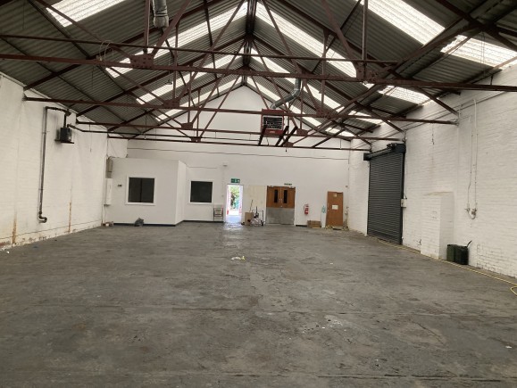 ee2cd1f1 cf9c 4c2a bac3 63b4a30d893b