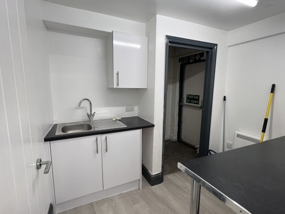 859d881b b51b 4336 be6e ab41e822c48b