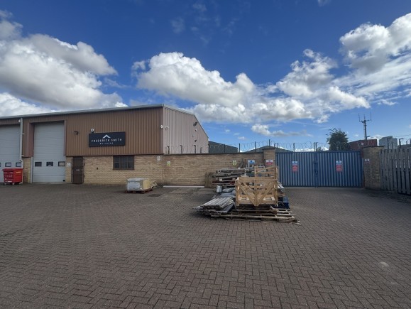 4d9b9c75 8dc7 4a2d b852 a23c5ad3fc8f