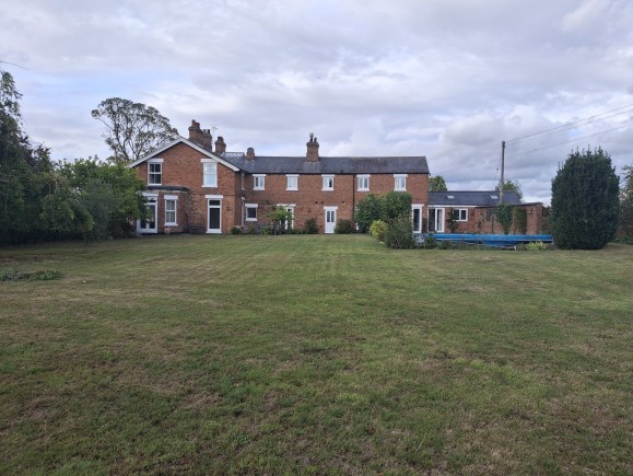 2d8d14fb 1380 458e a7c0 df5e52f01aaa