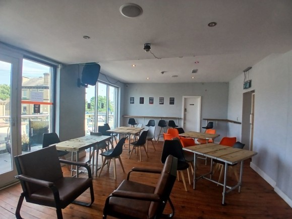 cb34e1b2 83a9 46d0 99b9 389650f10f6b_web