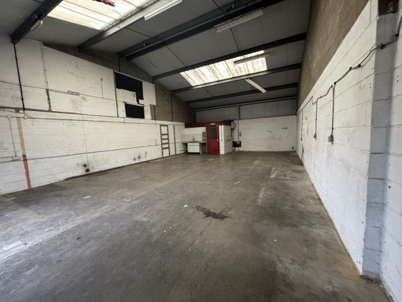 aaaf41a1 c2a4 4d99 bbed 3d61c8f36e73