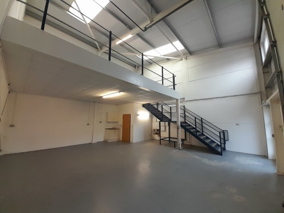 6c9f1b29 3e53 4352 90fc f81f3c6fe2e5