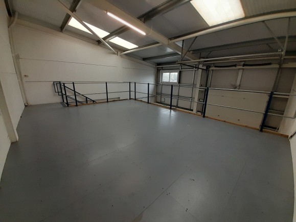 c391b413 b053 45e0 943a 966fef8e9a2e