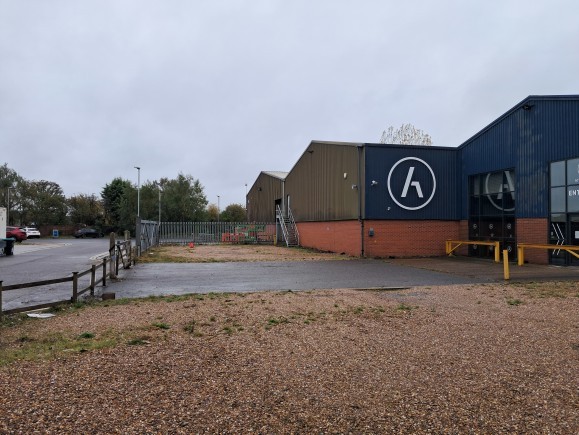 5715f6ed a1b8 469a b922 9125f0e5875a