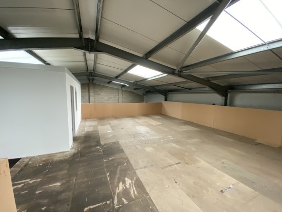 2c274b58 4cca 4ff4 a37a effce4bdfeaf