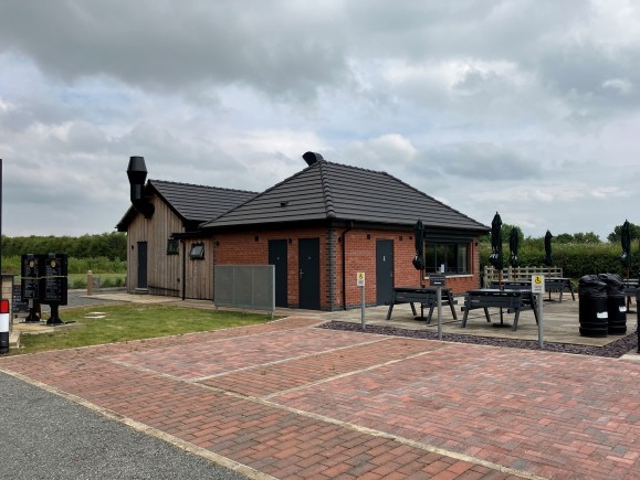 3a33b1af 444a 4c06 9095 37228459f865