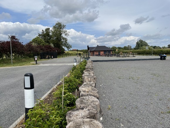 d2a4b0bb dcaf 4d6f 8726 c8168a254506