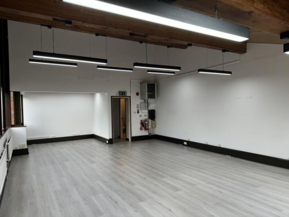 e5e46563 3386 4545 8609 2f7642aa12ca