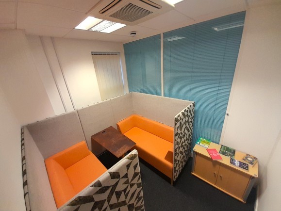 8e7ed9b9 dddd 40fd bace a11d467101af