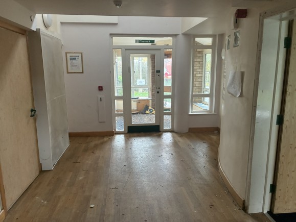 88e33ad9 6244 4571 be08 168fd45616ab