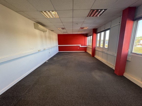 286b0970 8663 4096 aadb 2e8dd02705ea