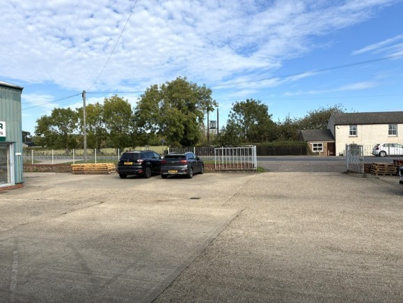 723b19d5 1e5a 413d b9b5 74ee9e4484a4_web