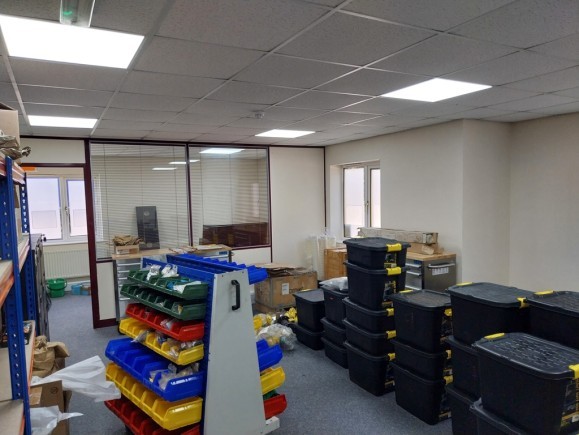 21a28ecb 38bb 475c 8d57 b87966b53593_web