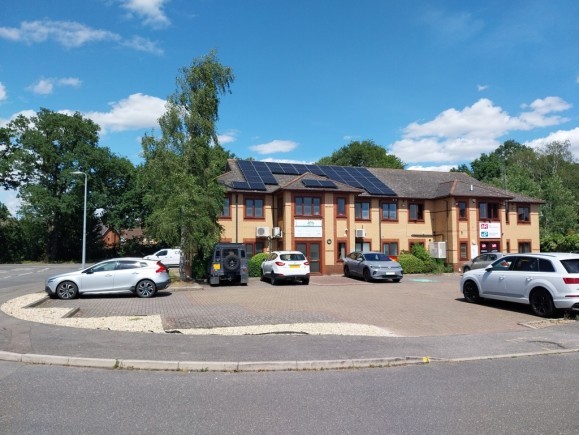 ba9565d6 fe73 4346 8360 8d47ceac00c0_web