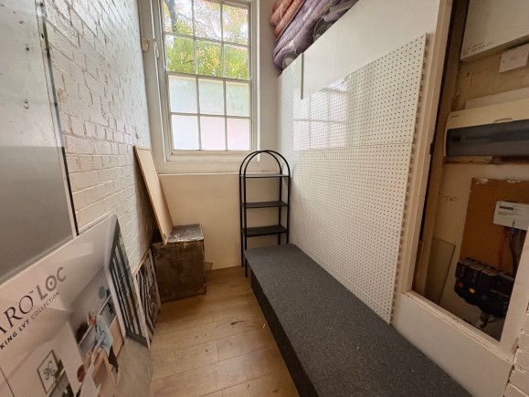 032f7e45 a3fd 4773 a28b 068ba925215d