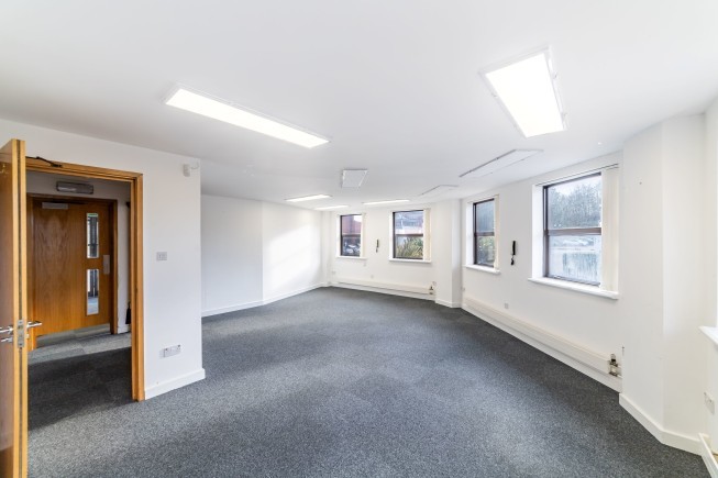 e3029484 4676 4d08 86c7 ba6eba20bd39