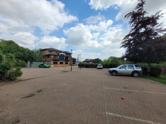 3afedf8a 63c0 41fa afe0 bb7ed1d99d63