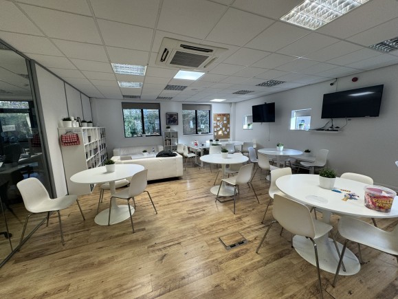 cc5b36fb 0f46 4553 abab 1463f978e145