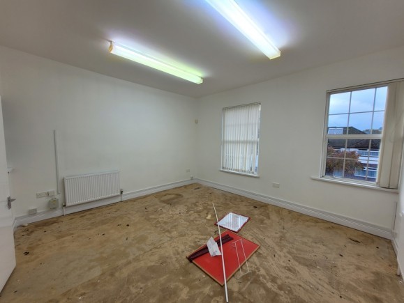 683b7ce2 b3db 499b 9c38 64b2e3842e4b_web