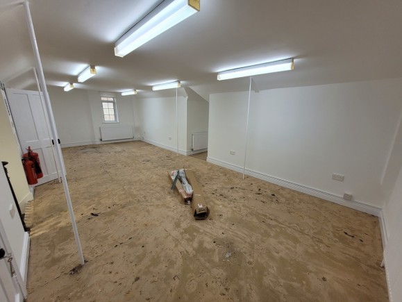 fcae93a2 9b05 4cd0 8c43 0c3c61e8236b_web