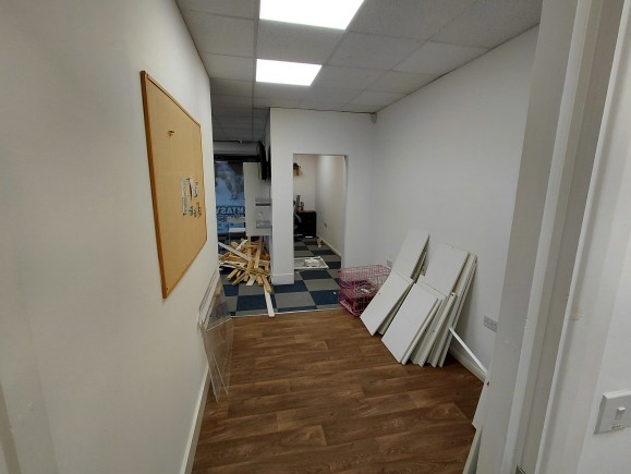 f82399ca 5335 4f78 a181 7df687c7a34e