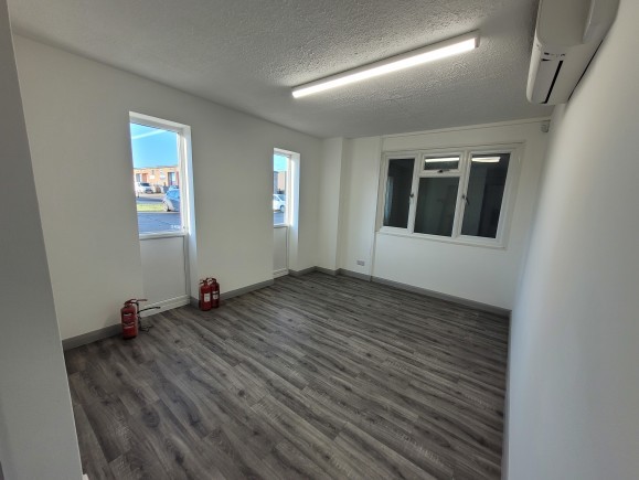 ede4b10f 145d 4bef 8ce4 9b300ef3aecb