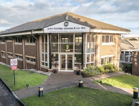 c4978361 f3bb 4d1d 940c e0e3e2e6c02e