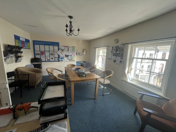 ab7906f5 502c 4b6b a844 f18bec704738