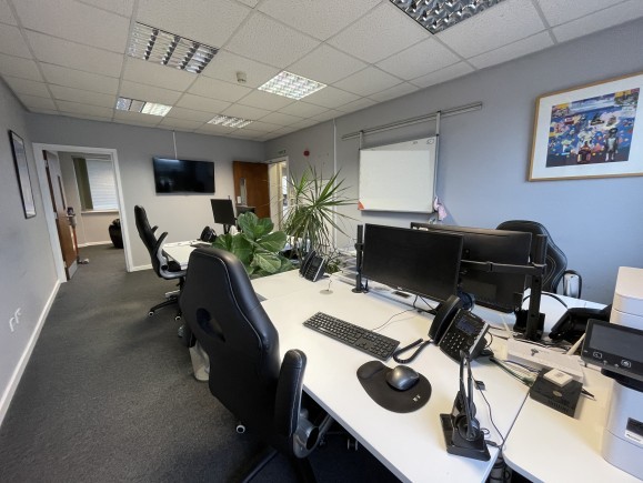 afd23615 f43d 4076 9023 24f6a2c09708