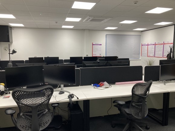 5d1d8ec5 5bc2 4c16 8ef3 3d38c5d14053