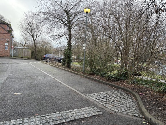 39ef5ff3 098a 4ac4 adff 677d016a7882