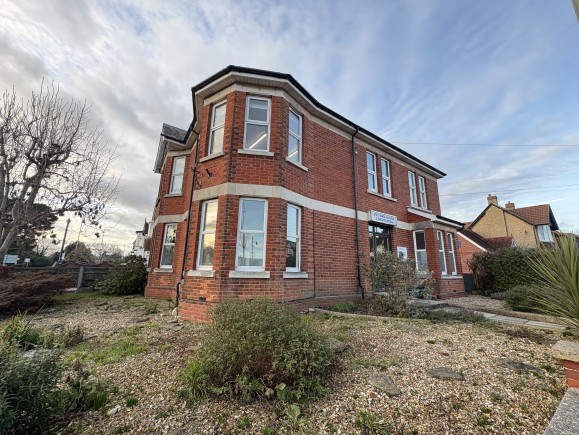 c8c525a7 2149 453c 98a6 bbb6f9c05c4b