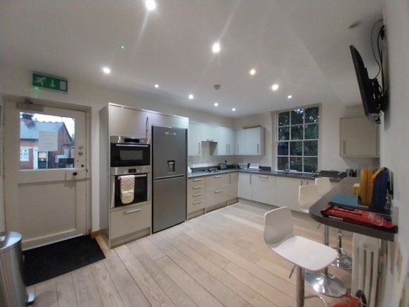 51dda16d 8689 4b23 8219 794d1f562df3_web