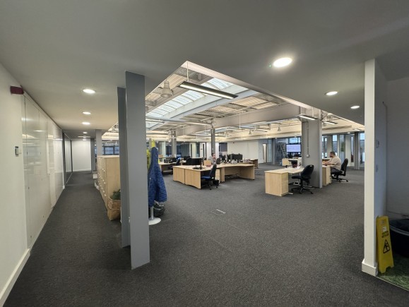 27bdb0d8 ea81 43dd 9081 be43325327a6