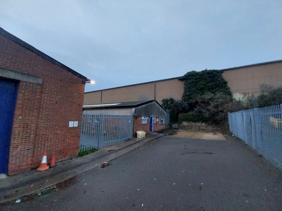 611e5762 c878 4fd8 89e5 0d37670e966a