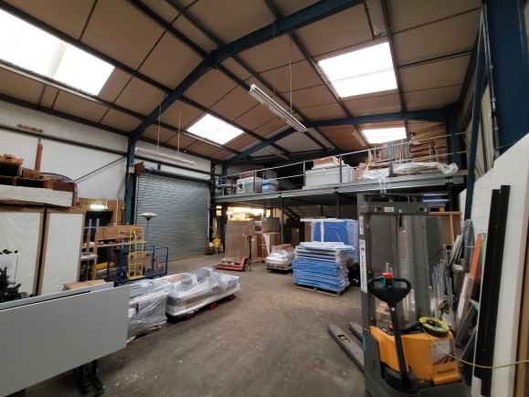 5569d492 7a10 4416 8a18 7cfebd3a1ab0