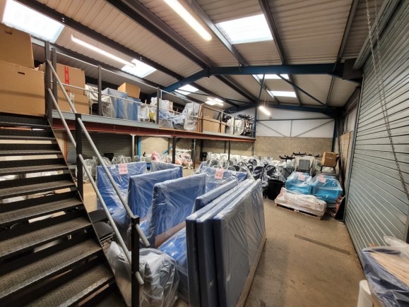 7a65109e 82fb 4eb9 af8b 9a6b45e1f8e2_web