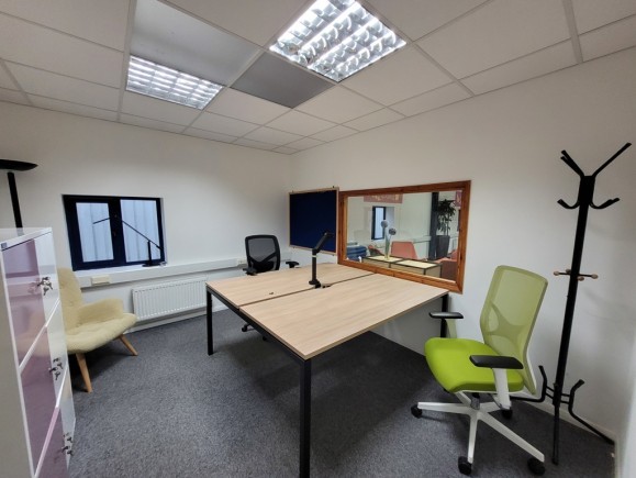 e7e1d45a 9895 4af3 9436 b6bb56bfe090_web