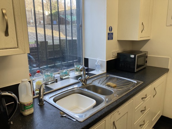 f405610c 6bc6 4c42 859c aba3d8c4e88d