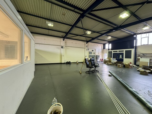 5294b722 de85 434d 8bb7 8be7dc672d04