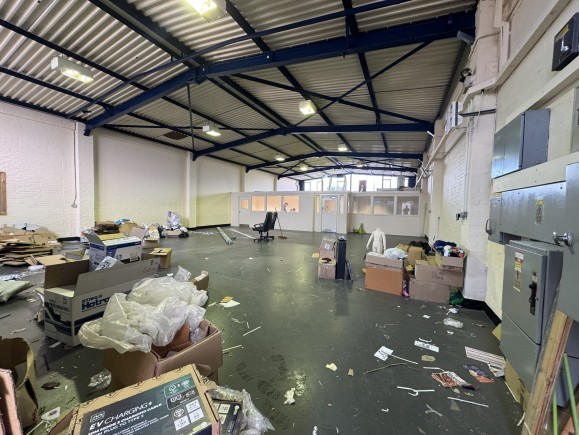 f8db8c46 2d43 4efb aac1 6c61b44005be