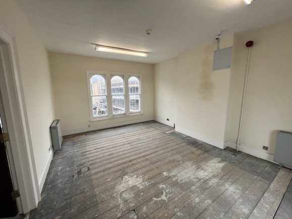 2b8d663b 5e63 4e8c b608 749a37c52aa7